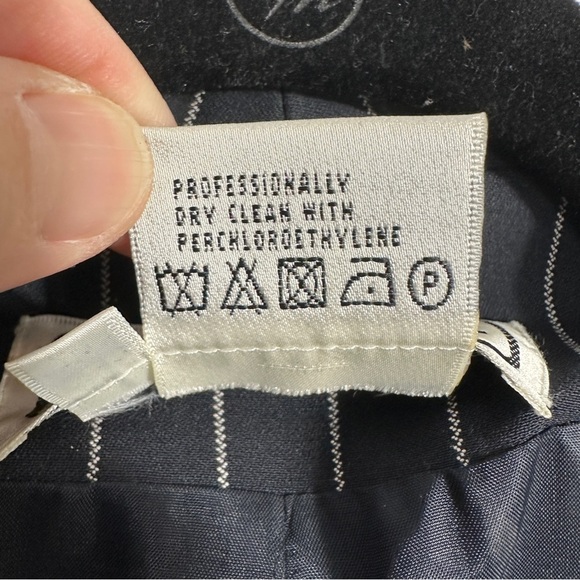 Carlisle size 8 100% wool suit blazer, pinstripe, fully lined, gabardine‎ - Picture 7 of 9